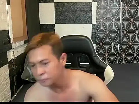 FuckMeeGUYS online show from 06/10/26, 05:30