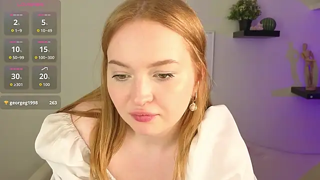 Julia Dafoe online show from 04/23/26, 03:46