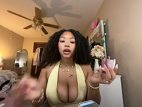 Snapshot of blair_vexxx chatting on 05/10/26, 01:42 blair vexxx online show from 05/10/26, 01:42