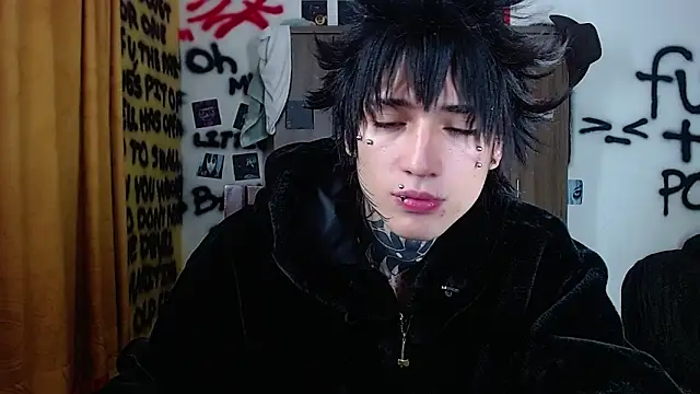 Snapshot of Ryoko_vishnu chatting on 06/12/26, 03:37 Ryoko vishnu online show from 06/12/26, 03:37