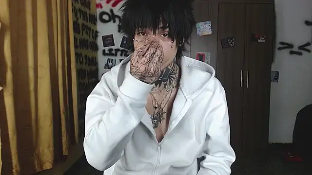 Snapshot of Ryoko_vishnu chatting on 05/08/26, 12:47 Ryoko vishnu online show from 05/08/26, 12:47