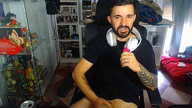 chiquitoconsecreto online show from 05/16/26, 06:40