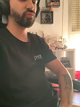 chiquitoconsecreto online show from 05/27/26, 06:15