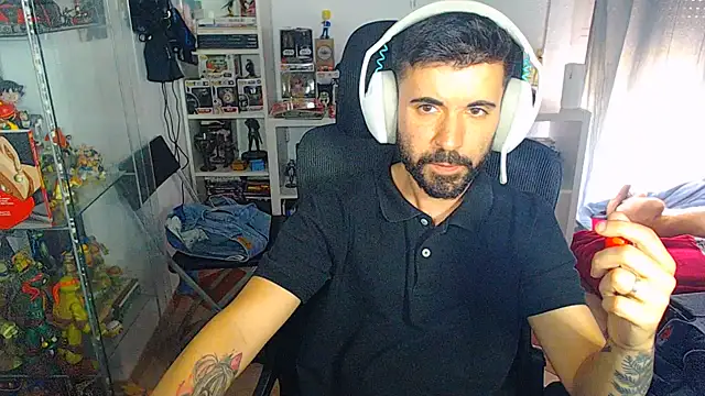 chiquitoconsecreto online show from 05/13/26, 02:46