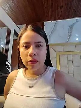 Nicol Alvarez1 online show from 05/08/26, 10:02