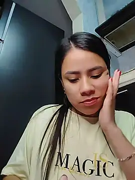 Nicol Alvarez1 online show from 05/26/26, 05:16