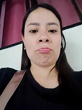 Nicol Alvarez1 online show from 04/24/26, 08:33