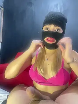 Hotkatii online show from 05/11/26, 05:20