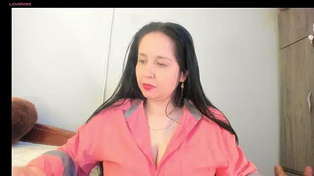 cami hot tits online show from 06/01/26, 11:26