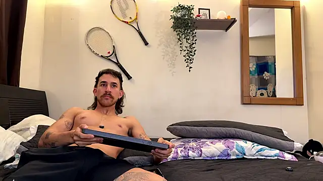Aaron wheel online show from 05/11/26, 12:34