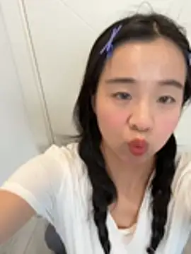 Snapshot of NiNa5203 chatting on 06/24/26, 05:28 NiNa5203 online show from 06/24/26, 05:28