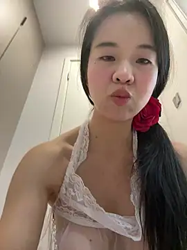 Snapshot of NiNa5203 chatting on 07/03/26, 10:33 NiNa5203 online show from 07/03/26, 10:33