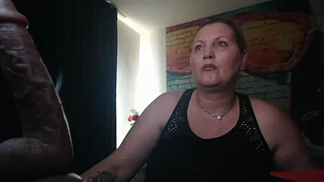 Snapshot of Divineblond chatting on 03/22/25, 11:42 Divineblond online show from 03/22/25, 11:42