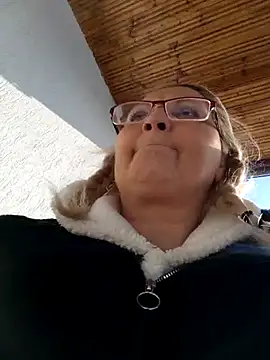 Divineblond online show from 01/15/26, 11:24