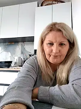 Divineblond online show from 02/14/26, 12:27