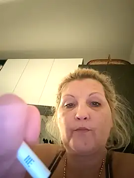 Divineblond online show from 02/07/26, 07:00