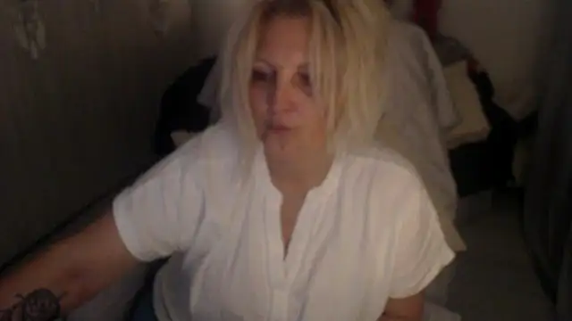 Divineblond online show from 04/15/26, 07:58