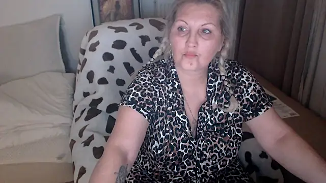 Divineblond online show from 01/14/26, 10:57