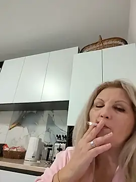 Divineblond online show from 02/20/26, 09:06