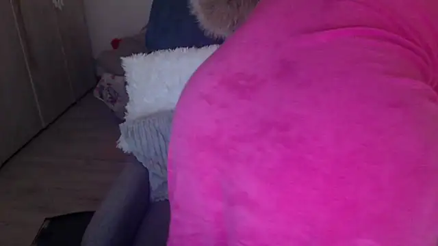 Divineblond online show from 05/03/26, 10:24