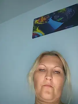 Divineblond online show from 05/29/26, 07:31