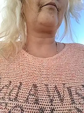 Divineblond online show from 02/11/26, 02:17