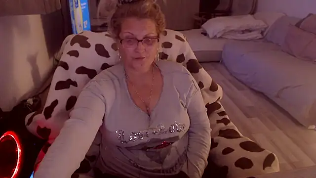 Divineblond online show from 01/12/26, 11:31