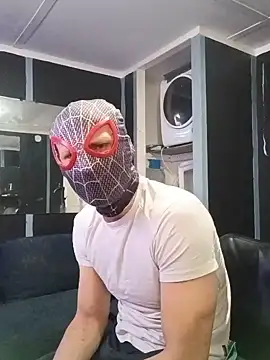 bwcloverboy2 online show from 05/20/26, 04:26