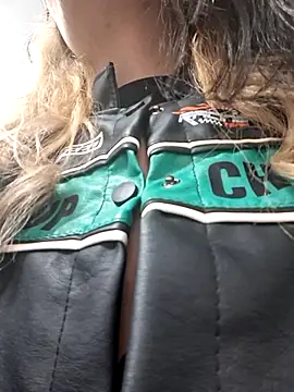 AshleyyHall online show from 06/25/26, 04:43