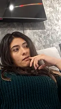 AshleyyHall online show from 06/19/26, 06:08