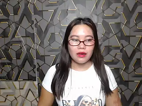 Snapshot of ur_prettychelsie chatting on 06/04/26, 11:26 ur prettychelsie online show from 06/04/26, 11:26