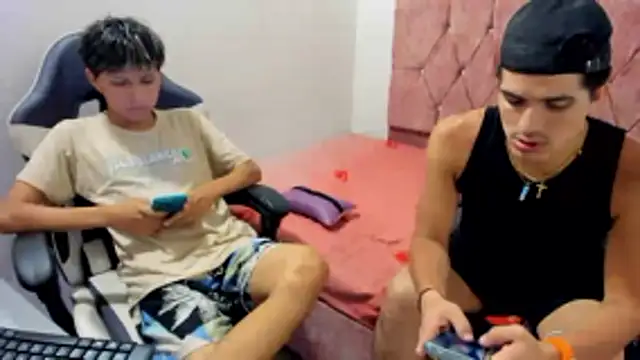 chick angel online show from 05/29/26, 04:51