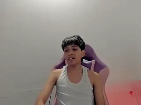 chick angel online show from 05/17/26, 03:50