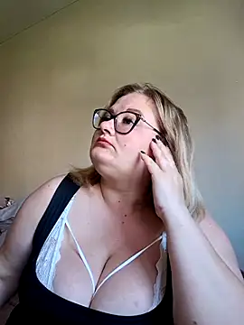 IrenRori online show from 05/26/26, 10:24