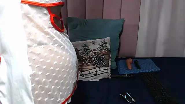 sweet-anne online show from 05/08/26, 05:11