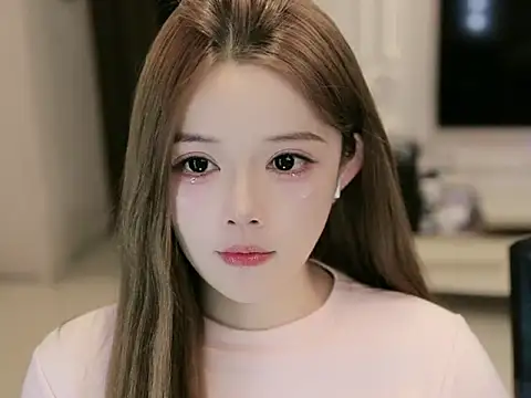 azi666523 online show from 04/23/26, 10:44