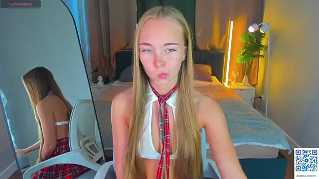 Milana Sorrento online show from 06/02/26, 01:05
