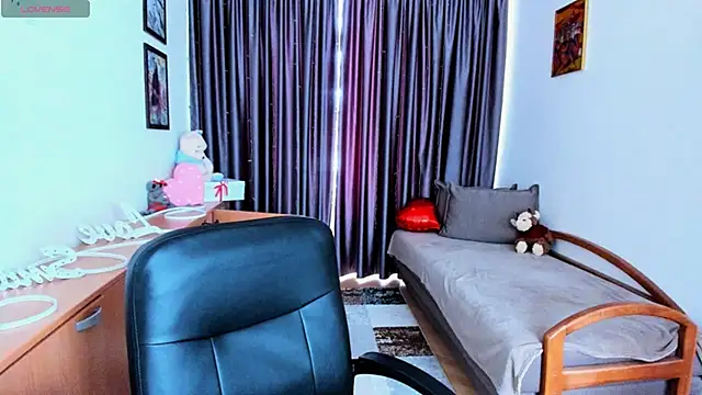 MiniLysii online show from 05/10/26, 05:44