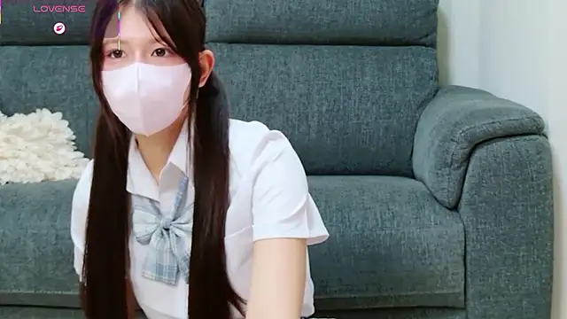 Lina caro  online show from 04/30/26, 05:20
