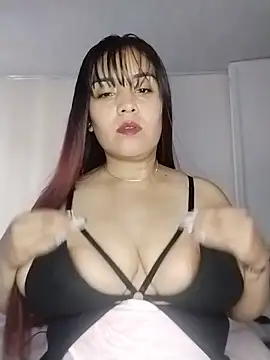 Snapshot of MiaKhaliFFa69 chatting on 07/08/26, 01:34 MiaKhaliFFa69 online show from 07/08/26, 01:34