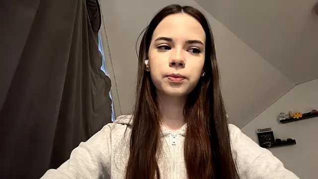 Snapshot of JoellaGrode chatting on 05/03/26, 06:22 JoellaGrode online show from 05/03/26, 06:22