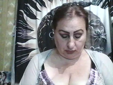 LoaqLovew online show from 06/26/26, 06:52
