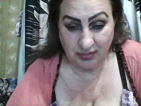 LoaqLovew online show from 06/29/26, 07:37