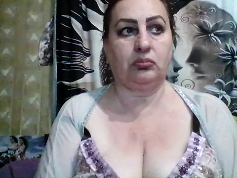 LoaqLovew online show from 06/01/26, 08:47