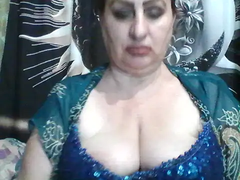 LoaqLovew online show from 07/07/26, 10:52