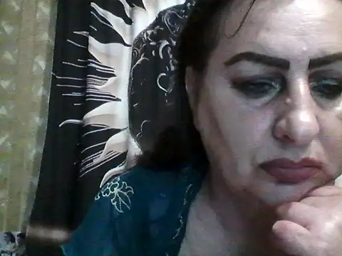 LoaqLovew online show from 07/06/26, 10:22