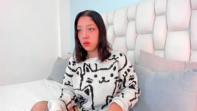 vayra moon online show from 06/06/26, 12:54