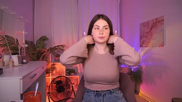 BettyMarlowe online show from 06/07/26, 05:23
