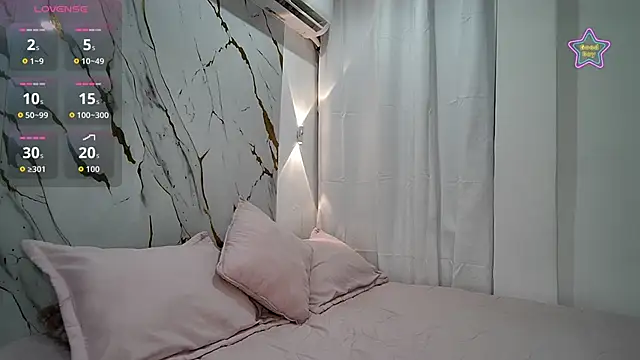 Snapshot of oriana_sweet chatting on 06/12/26, 06:05 oriana sweet online show from 06/12/26, 06:05