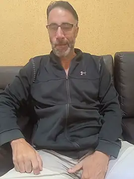 visualizechat online show from 06/06/26, 01:27